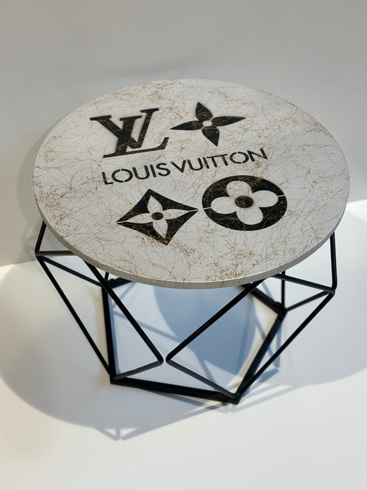 Rob VanMore - Tea-Time on Louis Vuitton - ø50cm