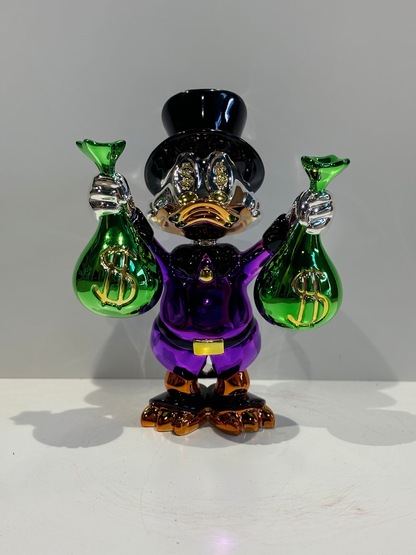 Rob VanMore - Scrooge Moneybags Purple - 40cm